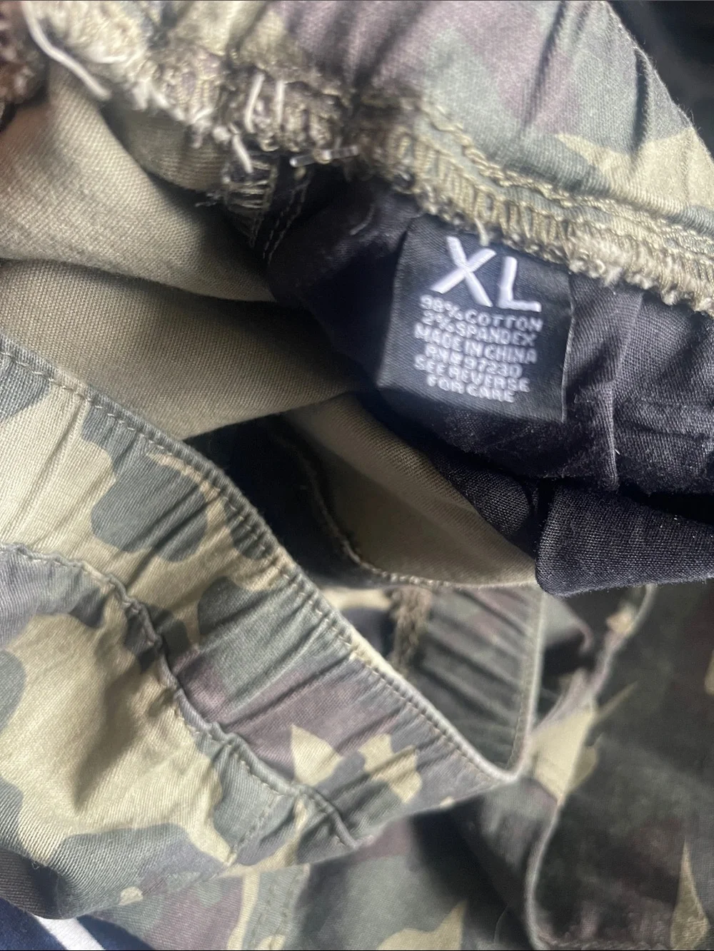 Men's Camouflage Cargo Jogger Pants - Olive Camo